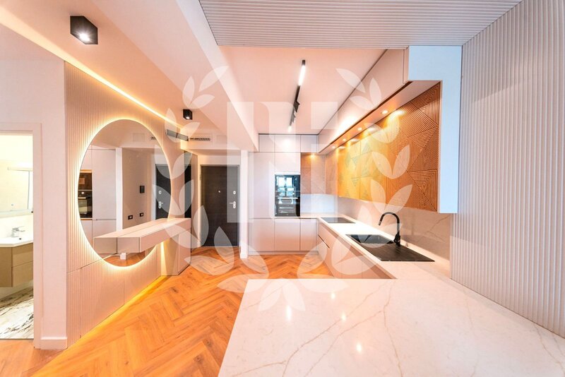Pipera Plaza, studio, curte privata.